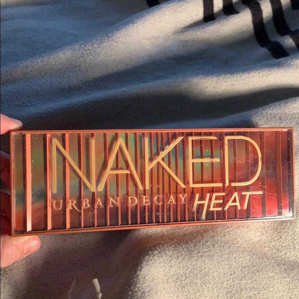 Naked Heat Pallet